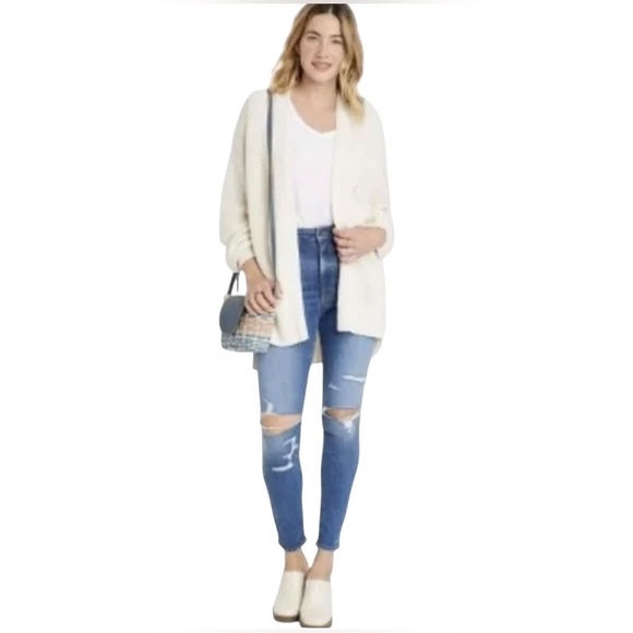 Universal Thread High Rise Skinny Slim Leg Super Stretch Jeans Size 6 Regular - Picture 2 of 6